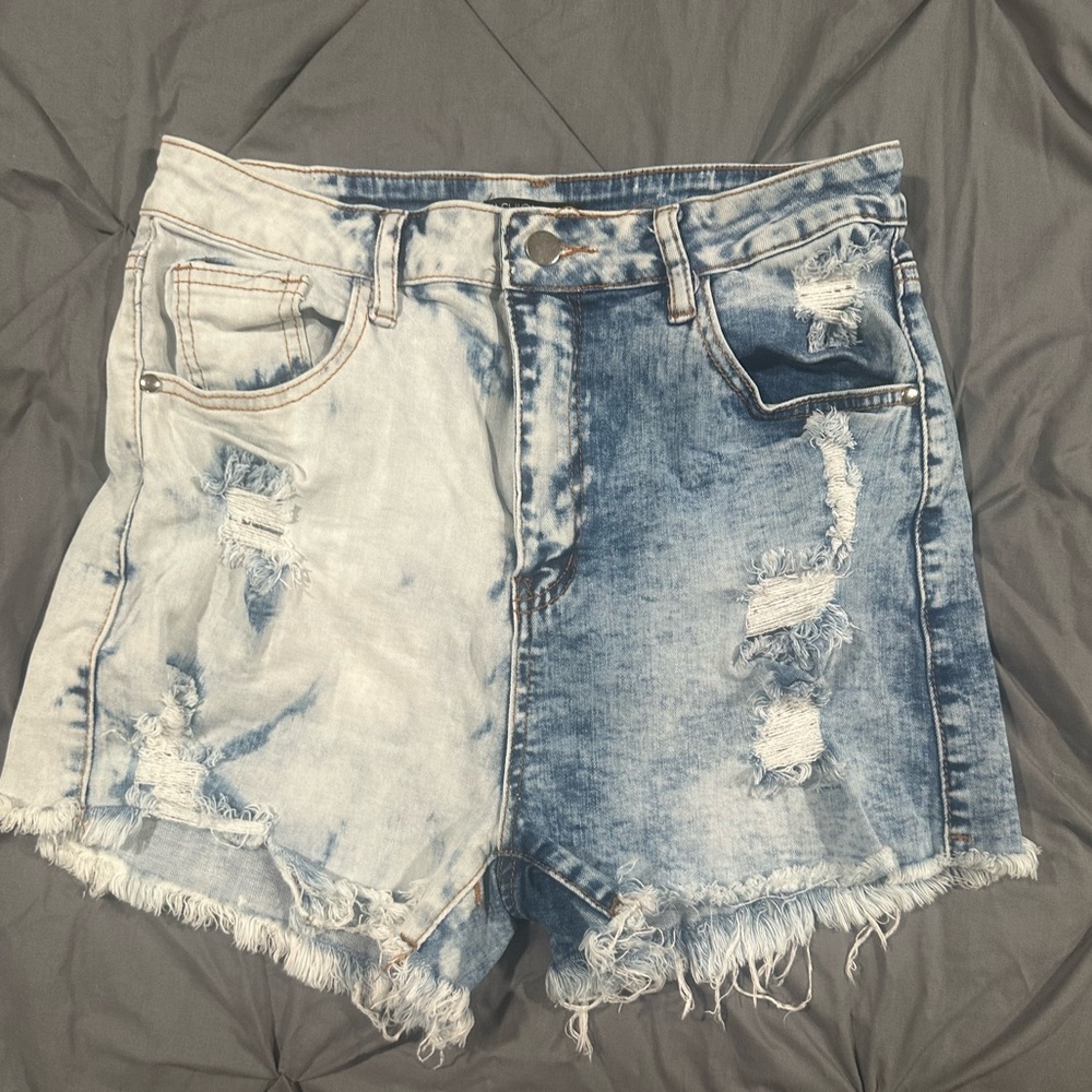 High waisted two tone shorts